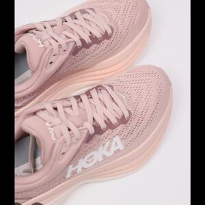 Womens Hoka Bondi 8 size 9.5